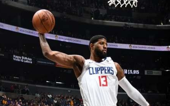 圣安东尼奥马刺内部会议纪要流出——关键时刻调整名单,全明星赛使命明确,团队化学反应显著的简单介绍 圣安东尼奥马刺内部会议纪要流出——关键时刻调整名单,全明星赛使命明确,团队化学反应显著的简单介绍